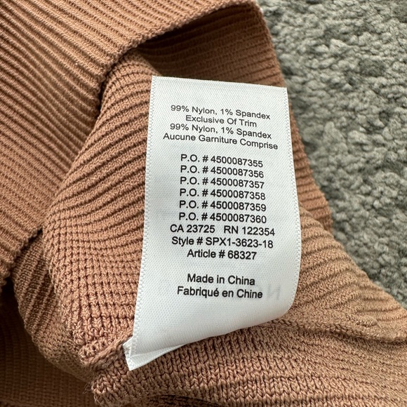 Aritzia  Babaton sculpt knit tube top - Picture 5 of 6